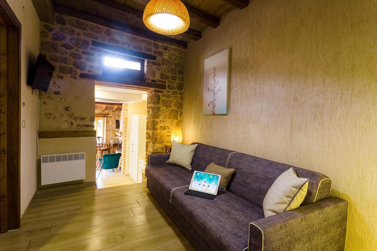 Blossom Rooms & Suite 베리아 외부 사진
